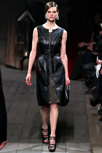 Look 7